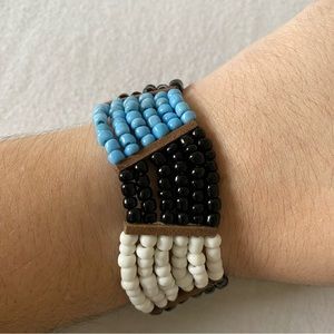 Handmade Stretchy Black Blue White Beaded Bracelet